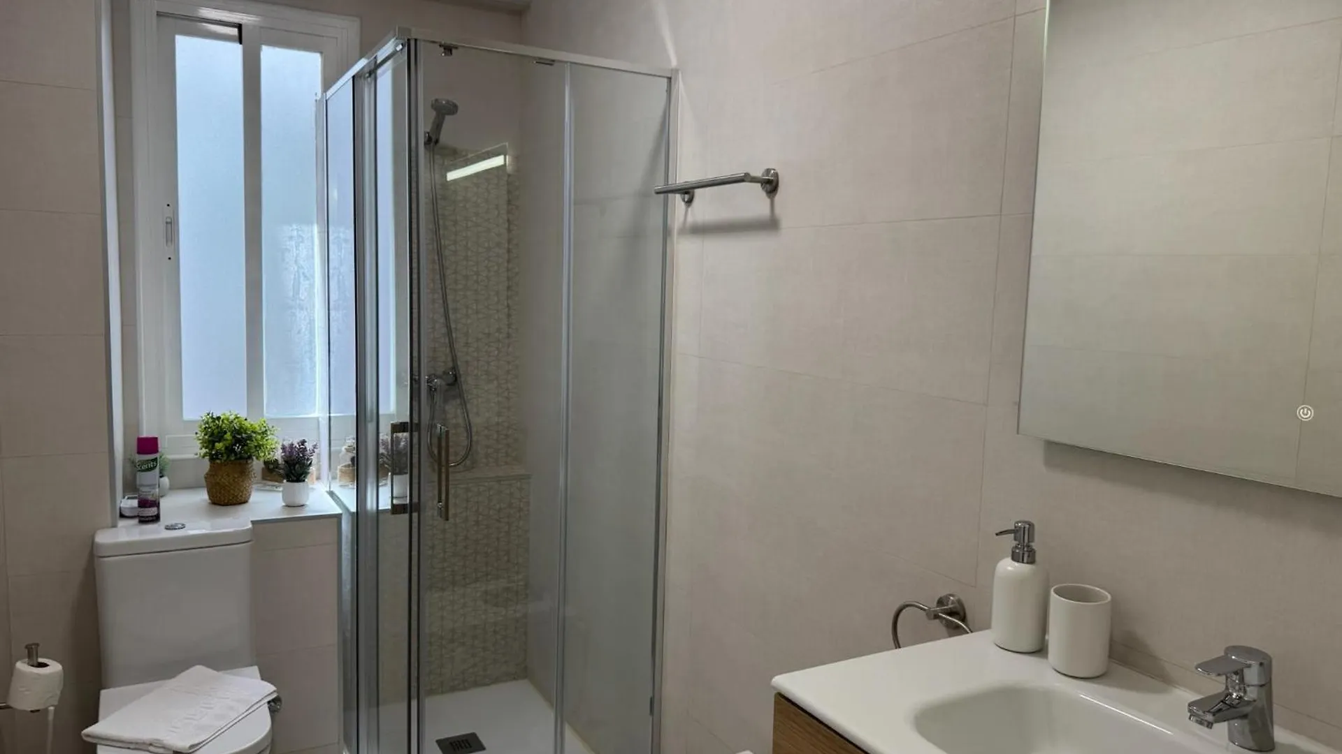 Loyola Premium Cordoba Centro Appartement