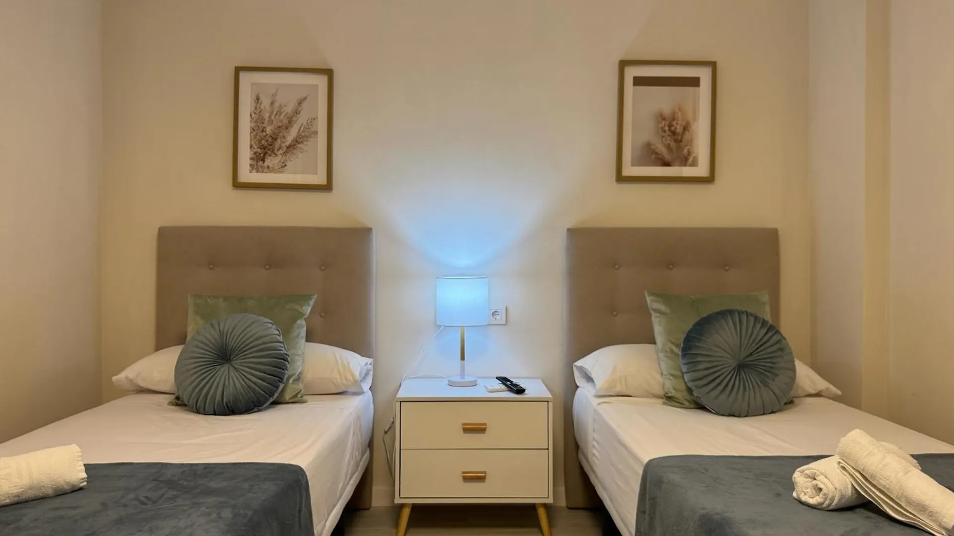 Loyola Premium Cordoba Centro Appartement